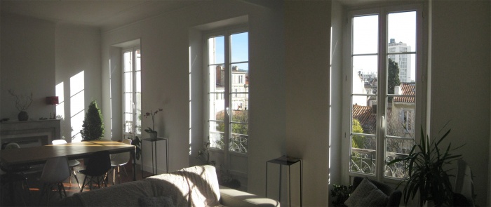 Rénovation d'un 3 fenêtres marseillais : Salon/salle à manger: photo après suppression de cloisons